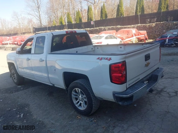 2019 Chevrolet Silverado 1500 LD LT with VIN 2GCVKPEC1K1187235, listed as a IAAI auction lot 40717347 with 90,737 mi miles. Bid and sale history available at carsss.com. Image 3.