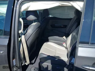 2018 Kia Sedona EX with VIN KNDMC5C16J6398985, listed as a IAAI auction lot 41631555 with 65,994 mi miles. Bid and sale history available at carsss.com. Image 8.
