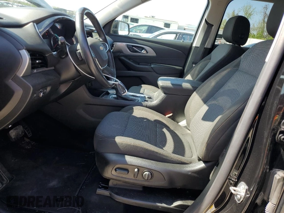 2021 Chevrolet Traverse LT Cloth z VIN 1GNEVGKWXMJ163795, wystawiony jako Copart lot #51972485 z przebiegiem 28 043 mil mil oraz Szkoda całkowita • Salvage title. Historia ofert i sprzedaży dostępna na DreamBid. Obrazek 7.