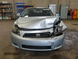2006 Scion tC z VIN JTKDE177860133103, wystawiony jako Copart lot #57491835 z przebiegiem 201 975 mil mil oraz Szkody całkowita. Historia ofert i sprzedaży dostępna na DreamBid. Obrazek 5.