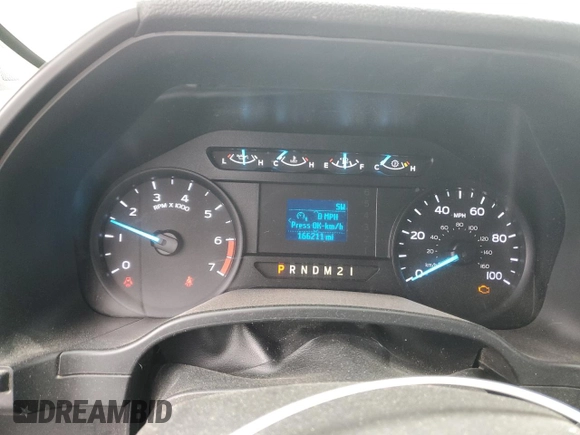 2018 Ford F-250 XL z VIN 1FT7X2A69JEB43297, wystawiony jako Copart lot #49437605 z przebiegiem 166 211 mil mil oraz Czysty tytuł • Clean title. Historia ofert i sprzedaży dostępna na DreamBid. Obrazek 9.