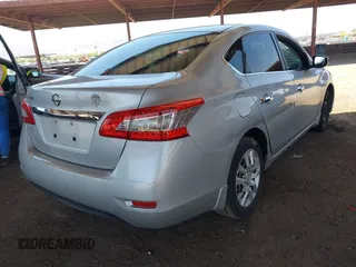 2015 Nissan Sentra S with VIN 3N1AB7AP0FY285531, listed as a IAAI auction lot 42099970 with 162,569 mi miles. Bid and sale history available at carsss.com. Image 4.