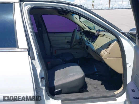 2008 Ford Police Interceptor с VIN 2FAFP71V58X173251, выставлен на аукционе IAAI как лот 42785750 с пробегом Не указан миль и . История ставок и продаж доступна на DreamBid. Изображение 5.