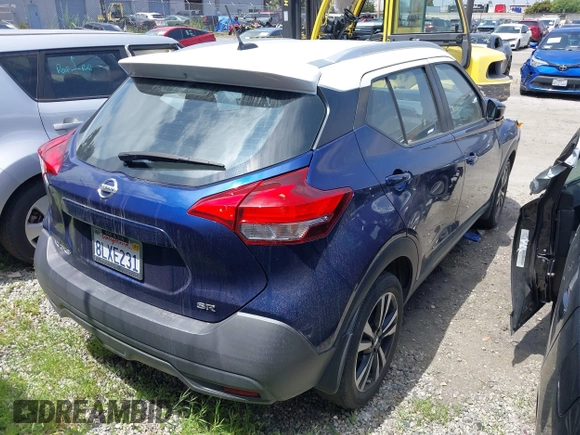 2019 Nissan Kicks S with VIN 3N1CP5CU5KL517856, listed as a IAAI auction lot 41976015 with 30,908 mi miles and . Bid and sale history available at carsss.com. Image 4.