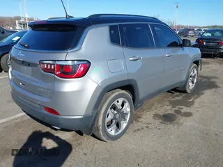 2018 Jeep Compass Limited with VIN 3C4NJCCB6JT489123, listed as a IAAI auction lot 41824477 with 101,291 mi miles and . Bid and sale history available at DreamBid. Image 4.