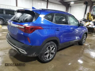2021 Kia Seltos EX with VIN KNDERCAA4M7167334, listed as a Copart auction lot 42635885 with 26,964 mi miles and Salvage Title. Bid and sale history available at carsss.com. Image 3.