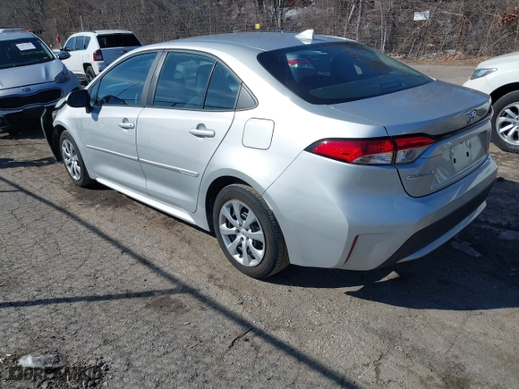 2020 Toyota Corolla LE with VIN 5YFEPRAE8LP124558, listed as a IAAI auction lot 41606511 with 13,529 mi miles. Bid and sale history available at carsss.com. Image 3.