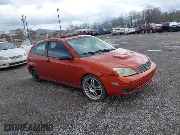 2005 Ford Focus S with VIN 3FAFP31N05R145425, listed as a IAAI auction lot 41964652 with 72,647 mi miles and . Bid and sale history available at carsss.com. Image 1.