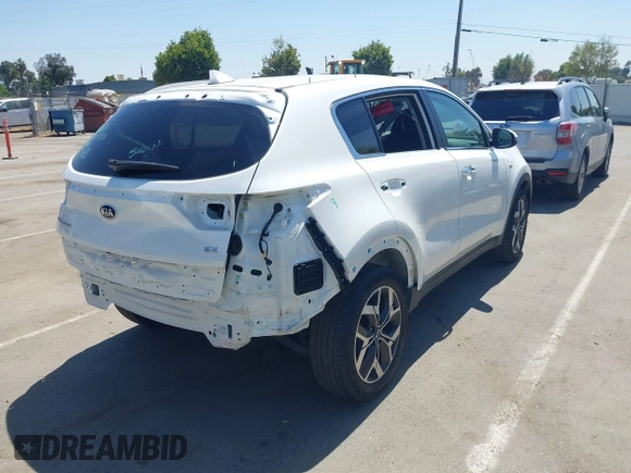 2021 Kia Sportage EX with VIN KNDPNCAC3M7886337, listed as a IAAI auction lot 42257589 with 45,216 mi miles and . Bid and sale history available at DreamBid. Image 4.