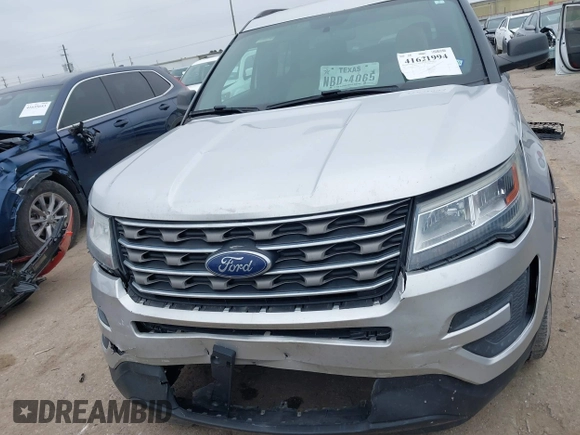 2017 Ford Explorer with VIN 1FM5K8B81HGC14897, listed as a IAAI auction lot 41621994 with 161,129 mi miles and . Bid and sale history available at carsss.com. Image 12.