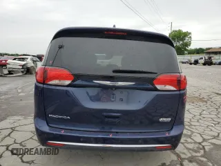 2019 Chrysler Pacifica Touring Plus z VIN 2C4RC1FG7KR700776, wystawiony jako Copart lot #55738835 z przebiegiem 113 502 mil mil oraz Szkoda całkowita • Salvage title. Historia ofert i sprzedaży dostępna na DreamBid. Obrazek 6.