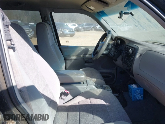 2000 Ford Explorer with VIN 1FMDU72XXYUB63358, listed as a IAAI auction lot 41771800 with 165,623 mi miles and . Bid and sale history available at DreamBid. Image 5.