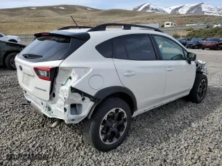 2022 Subaru Crosstrek with VIN JF2GTABC4N8229049, listed as a Copart auction lot 50972584 with 37,575 mi miles and Salvage Title. Bid and sale history available at carsss.com. Image 3.