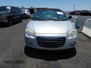 2004 Chrysler Sebring Limited z VIN 1C3EL65R94N150421, wystawiony jako IAAI lot #42614705 z przebiegiem 75 610 mil mil oraz . Historia ofert i sprzedaży dostępna na DreamBid. Obrazek 6.