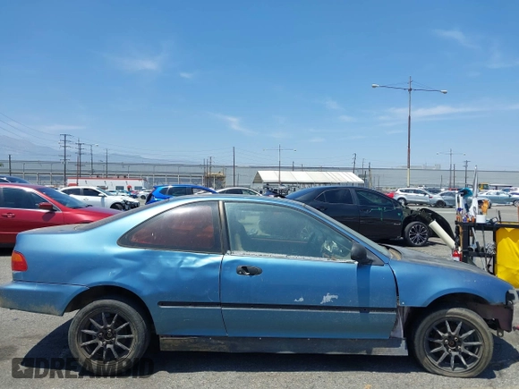 1994 Honda Civic DX z VIN 2HGEJ2122RH524243, wystawiony jako IAAI lot #42483854 z przebiegiem Nie podano mil oraz . Historia ofert i sprzedaży dostępna na DreamBid. Obrazek 14.