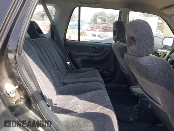 1999 Honda CR-V LX with VIN JHLRD2844XC011920, listed as a IAAI auction lot 41820203 with 224,967 mi miles. Bid and sale history available at carsss.com. Image 8.