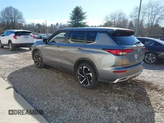 2023 Mitsubishi Outlander SE z VIN JA4J4UA8XPZ056578, wystawiony jako IAAI lot #41735091 z przebiegiem 20 801 mil mil oraz . Historia ofert i sprzedaży dostępna na DreamBid. Obrazek 3.