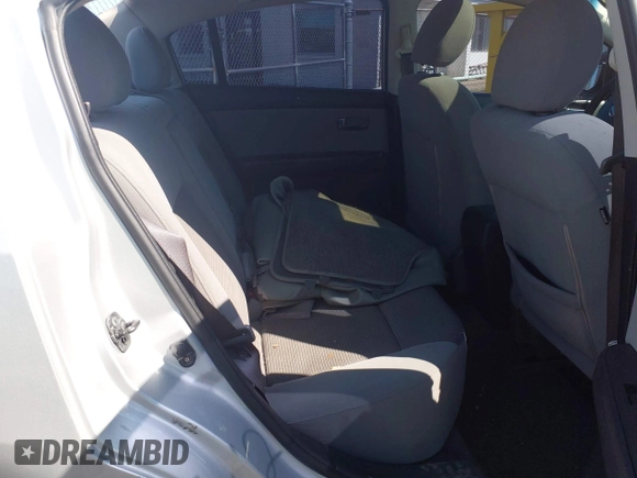 2012 Nissan Sentra S z VIN 3N1AB6AP2CL691877, wystawiony jako IAAI lot #42497242 z przebiegiem 188 160 mil mil oraz . Historia ofert i sprzedaży dostępna na DreamBid. Obrazek 8.