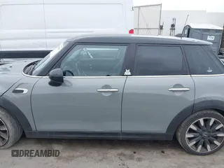 2015 MINI Hardtop 4 Door with VIN WMWXS5C57FT832162, listed as a IAAI auction lot 42159929 with 117,683 mi miles and . Bid and sale history available at DreamBid. Image 14.