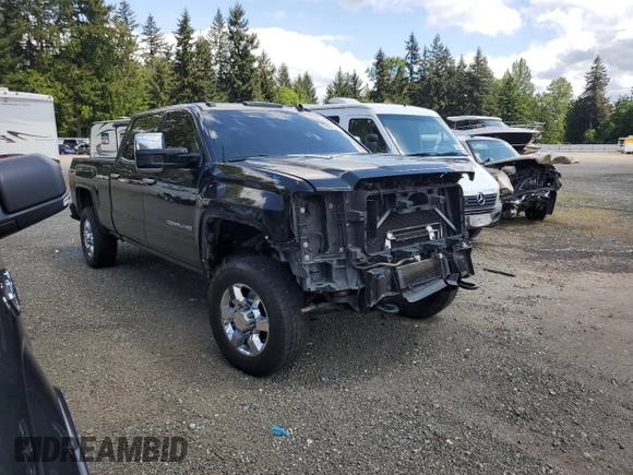 2015 GMC Sierra 2500HD Denali z VIN 1GT120E82FF160626, wystawiony jako Copart lot #57807735 z przebiegiem 193 495 mil mil oraz Szkoda całkowita • Salvage title. Historia ofert i sprzedaży dostępna na DreamBid. Obrazek 4.
