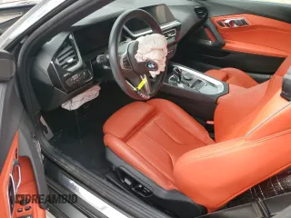 2022 BMW Z4 sDriveM40i with VIN WBAHF9C09NWX81541, listed as a Copart auction lot 85457254 with 9,393 mi miles and Salvage Title. Bid and sale history available at carsss.com. Image 8.