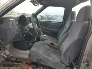 2000 Chevrolet S-10 LS with VIN 1GCCS1447Y8109286, listed as a Copart auction lot 87092494 with 167,214 mi miles and Salvage Title. Bid and sale history available at carsss.com. Image 7.