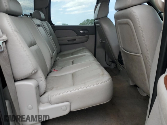 2008 GMC Sierra 1500 SLT z VIN 2GTEC13YX81130632, wystawiony jako Copart lot #55159455 z przebiegiem 181 375 mil mil oraz Szkoda całkowita • Salvage title. Historia ofert i sprzedaży dostępna na DreamBid. Obrazek 10.