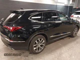 2024 Acura MDX w/Technology Package with VIN 5J8YE1H47RL022754, listed as a IAAI auction lot 41196339 with 6,829 mi miles. Bid and sale history available at carsss.com. Image 4.