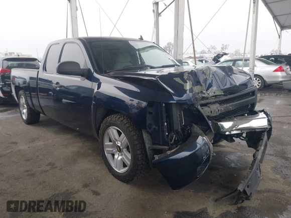 2007 Chevrolet Silverado 1500 LT w/1LT with VIN 2GCEC19J771665197, listed as a IAAI auction lot 41725768 with 122,855 mi miles. Bid and sale history available at carsss.com. Image 1.