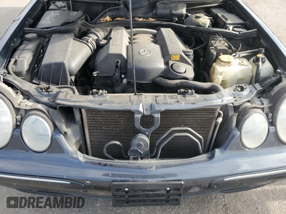 2001 Mercedes-Benz E-Class AWD with VIN WDBJH82J81X052002, listed as a Copart auction lot 82832724 with 187,464 mi miles and Salvage Title. Bid and sale history available at carsss.com. Image 11.