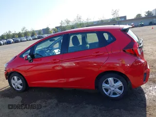 2017 Honda Fit LX with VIN JHMGK5H56HS019530, listed as a IAAI auction lot 41956001 with 88,023 mi miles. Bid and sale history available at carsss.com. Image 15.