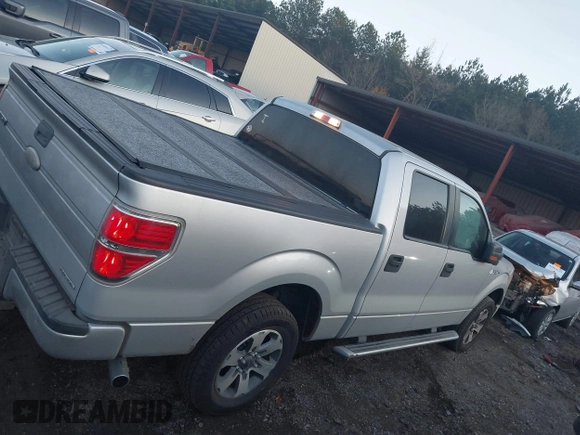 2012 Ford F-150 XL with VIN 1FTEW1CM4CKD41600, listed as a IAAI auction lot 40813693 with 332,680 mi miles. Bid and sale history available at carsss.com. Image 13.