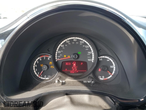2015 Volkswagen Beetle Fleet Edition with VIN 3VWF17AT8FM647418, listed as a Copart auction lot 50605905 with 105,671 mi miles and Salvage Title. Bid and sale history available at DreamBid. Image 9.