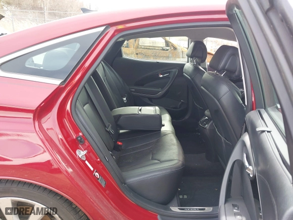 2016 Hyundai Azera Limited with VIN KMHFH4JG9GA555812, listed as a IAAI auction lot 41772140 with 103,027 mi miles. Bid and sale history available at carsss.com. Image 8.