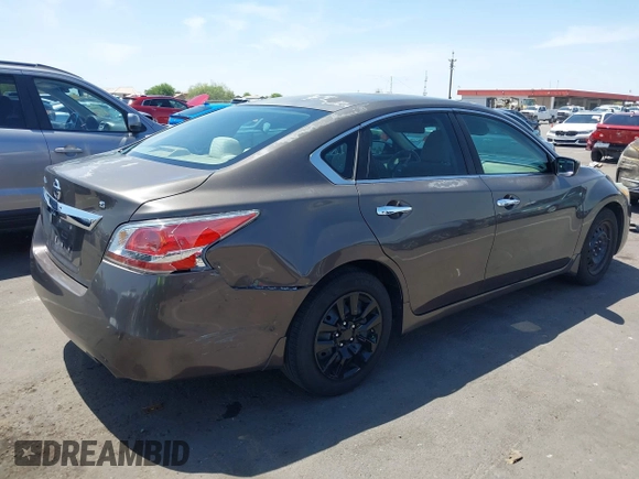 2015 Nissan Altima SL z VIN 1N4AL3AP1FC222925, wystawiony jako IAAI lot #42504682 z przebiegiem 104 012 mil mil oraz . Historia ofert i sprzedaży dostępna na DreamBid. Obrazek 4.
