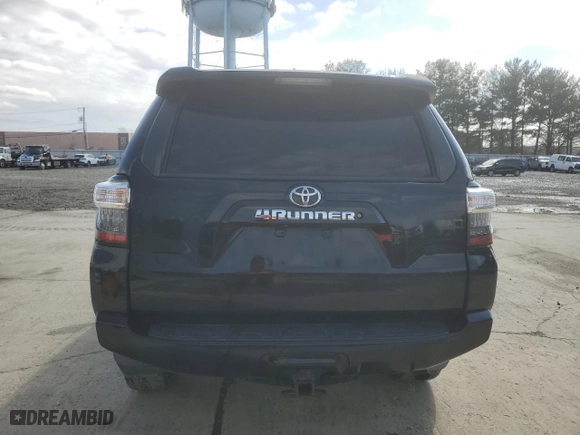2015 Toyota 4Runner SR5 with VIN JTEZU5JR4F5097944, listed as a Copart auction lot 47952905 with 141,746 mi miles and Salvage Title. Bid and sale history available at carsss.com. Image 6.