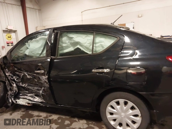 2014 Nissan Versa SV with VIN 3N1CN7AP3EK462106, listed as a IAAI auction lot 41636914 with 117,155 mi miles. Bid and sale history available at carsss.com. Image 15.