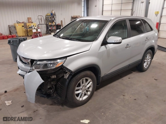 2015 Kia Sorento LX with VIN 5XYKTCA62FG555913, listed as a IAAI auction lot 42069555 with 71,771 mi miles. Bid and sale history available at carsss.com. Image 19.