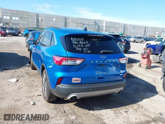2020 Ford Escape SEL with VIN 1FMCU0H68LUC07917, listed as a IAAI auction lot 42448554 with Not provided miles and . Bid and sale history available at DreamBid. Image 3.