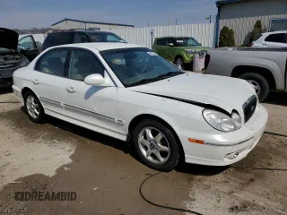 2005 Hyundai Sonata GLS with VIN KMHWF35H55A148781, listed as a Copart auction lot 48931395 with 166,589 mi miles and Non Repairable. Bid and sale history available at carsss.com. Image 4.