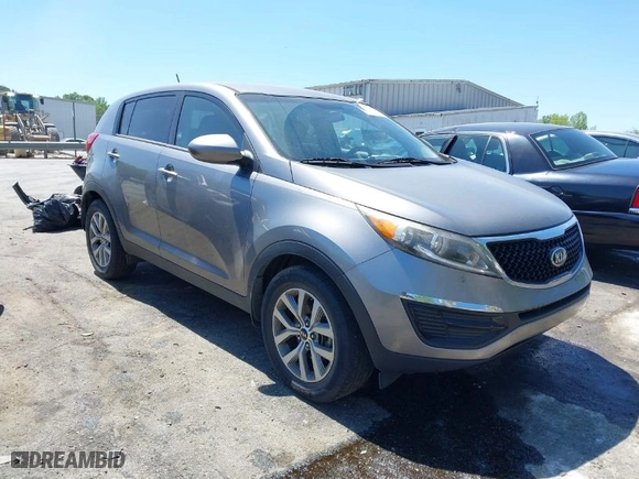 2016 Kia Sportage LX with VIN KNDPB3AC7G7800332, listed as a IAAI auction lot 42060330 with 171,312 mi miles. Bid and sale history available at carsss.com. Image 1.