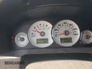 2006 Ford Escape Hybrid z VIN 1FMCU96H86KB36291, wystawiony jako Copart lot #64482105 z przebiegiem 224 253 mil mil oraz Czysty tytuł • Clean title. Historia ofert i sprzedaży dostępna na DreamBid. Obrazek 9.