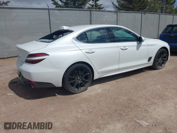 2023 Genesis G70 2.0T z VIN KMTG34TA7PU131917, wystawiony jako IAAI lot #42142928 z przebiegiem 32 158 mil mil oraz . Historia ofert i sprzedaży dostępna na DreamBid. Obrazek 4.