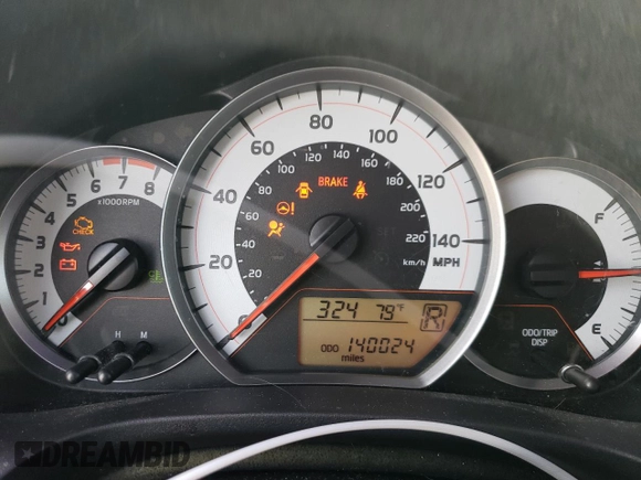 2012 Toyota Yaris L z VIN JTDKTUD3XCD528749, wystawiony jako Copart lot #56803205 z przebiegiem 140 024 mil mil oraz Szkoda całkowita • Salvage title. Historia ofert i sprzedaży dostępna na DreamBid. Obrazek 9.