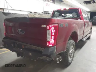 2017 Ford F-250 Lariat with VIN 1FT7W2BT3HEF19655, listed as a IAAI auction lot 41932807 with 231,282 mi miles and . Bid and sale history available at DreamBid. Image 4.