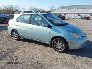2003 Toyota Prius with VIN JT2BK18U130073925, listed as a IAAI auction lot 42035593 with 186,558 mi miles. Bid and sale history available at carsss.com. Image 1.