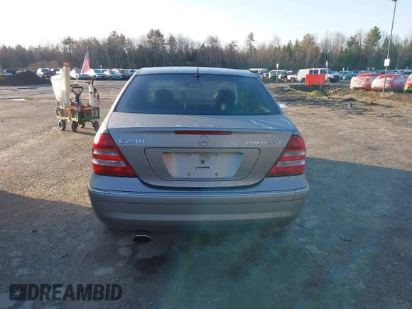 2005 Mercedes-Benz C 230 Kompressor with VIN WDBRF40J75F721490, listed as a IAAI auction lot 42122790 with 127,443 mi miles and . Bid and sale history available at DreamBid. Image 15.