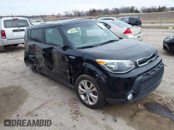 2015 Kia Soul + with VIN KNDJP3A58F7805840, listed as a IAAI auction lot 41533211 with 98,992 mi miles. Bid and sale history available at carsss.com. Image 1.