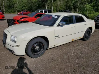 2005 Chrysler 300 with VIN 2C3JA53G45H174829, listed as a Copart auction lot 63768904 with 373,929 mi miles and Clean Title. Bid and sale history available at carsss.com. Image 1.