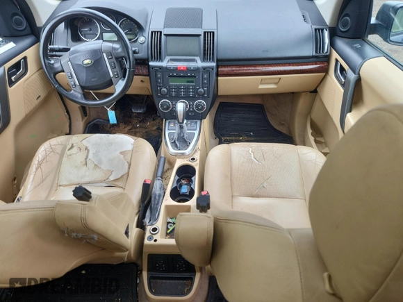 2008 Land Rover LR2 SE с VIN SALFS24N78H031001, выставлен на аукционе Copart как лот 63822025 с пробегом 184 403 миль миль и Списание • Salvage title. История ставок и продаж доступна на DreamBid. Изображение 8.